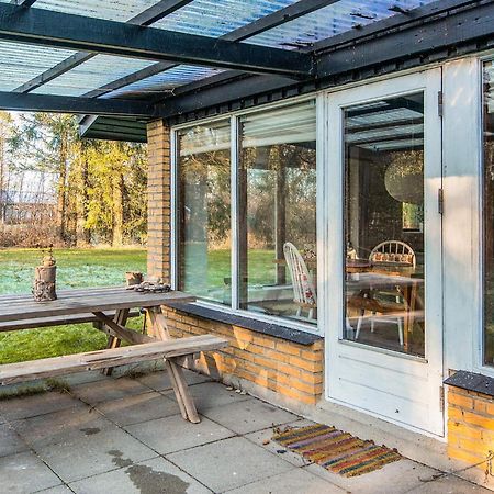 2 Person Holiday Home In Tarm Fjerbaek Экстерьер фото