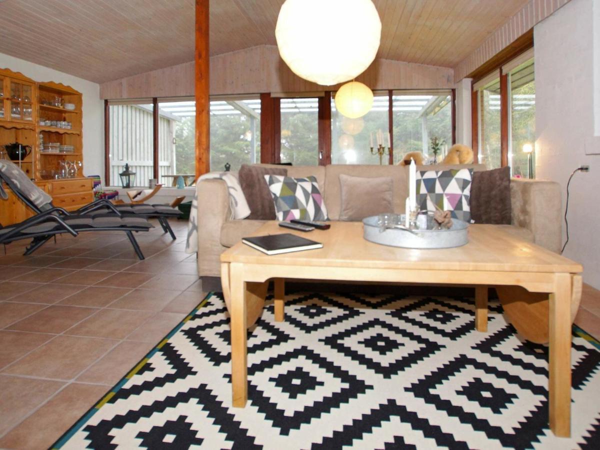 2 Person Holiday Home In Tarm Fjerbaek Экстерьер фото